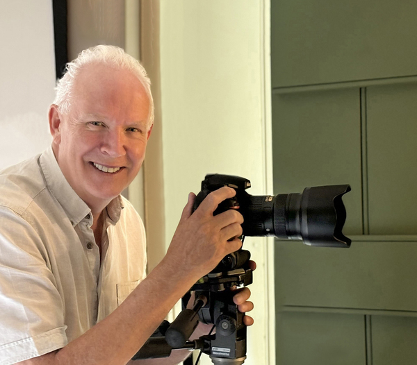 John Flowerdew Photography, Commercial Photographer in Southampton, Portsmouth, Hampshire, Guildford & Surrey. Specialising in corporate events and business headshots.